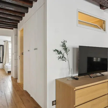 Les Halles & Le Marais - 2br - Cityapartmentstay Apartment
