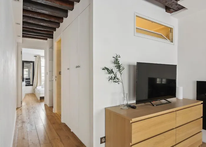 Les Halles & Le Marais - 2br - Cityapartmentstay Apartment